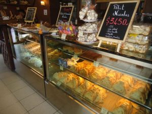 223859_440669899308315_429333006_n