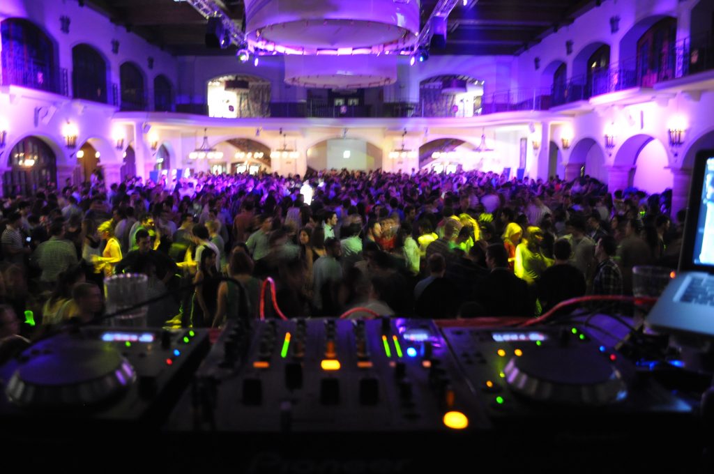 Ven a bailotear a la Punta Brown — RadioActiva 92.5