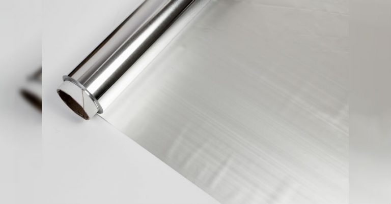 Brillante o mate: qué cara del papel de aluminio va hacia fuera y cuál  hacia dentro