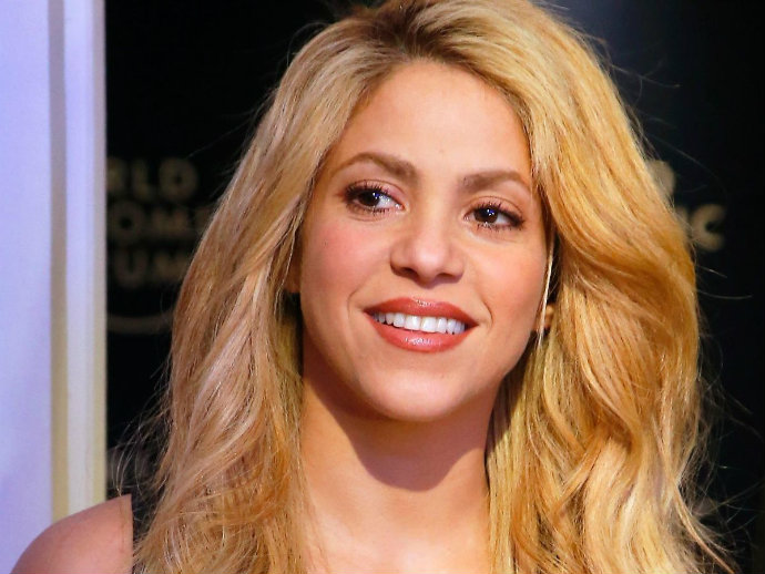 Shakira posa «al natural» y sorprende a todos al mostrar su rostro sin  maquillaje — RadioActiva 