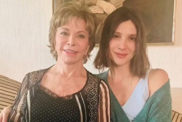 Daniela Ramírez E Isabel Allende