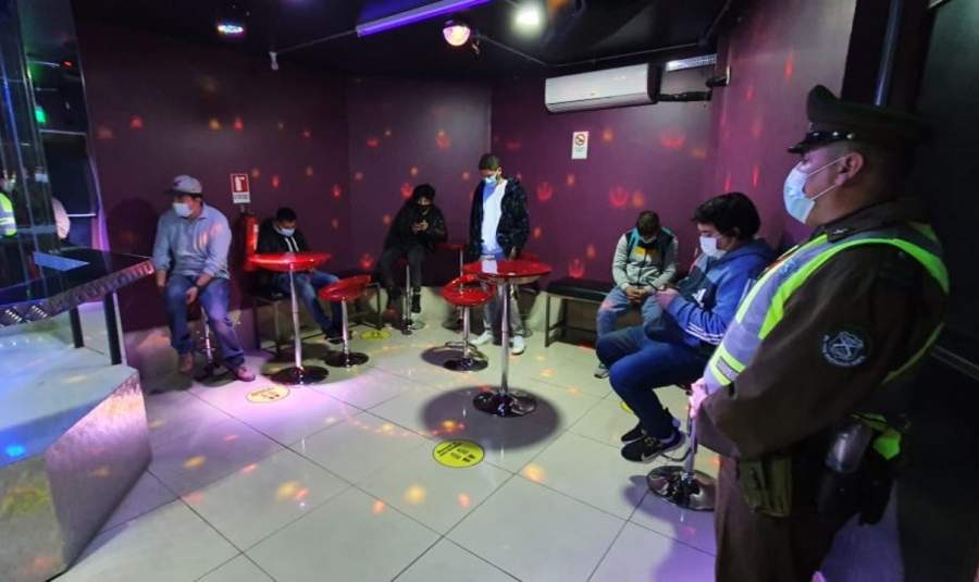 Detenidos en Café Con Piernas - Vía La Cuarta