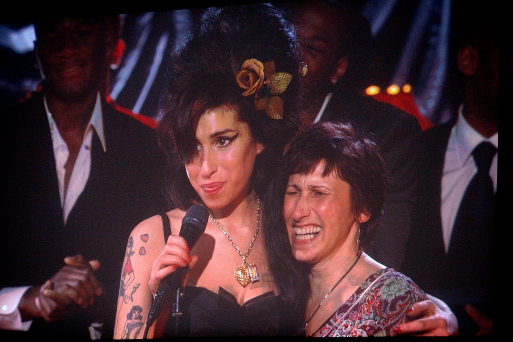 Getty Images - Amy Winehouse y su madre