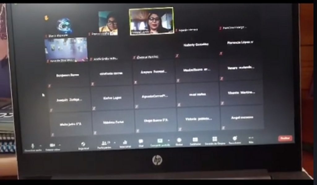 Docente Le Hizo Broma A Sus Alumnos En Plena Clase Online