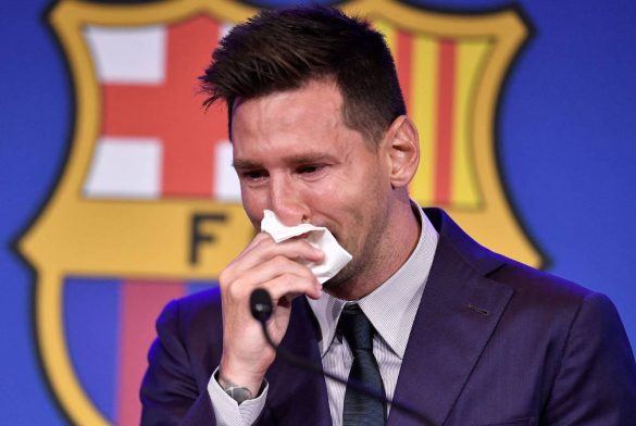 ¿No será mucho? Rematan pañuelo con el que Messi se secó las lágrimas