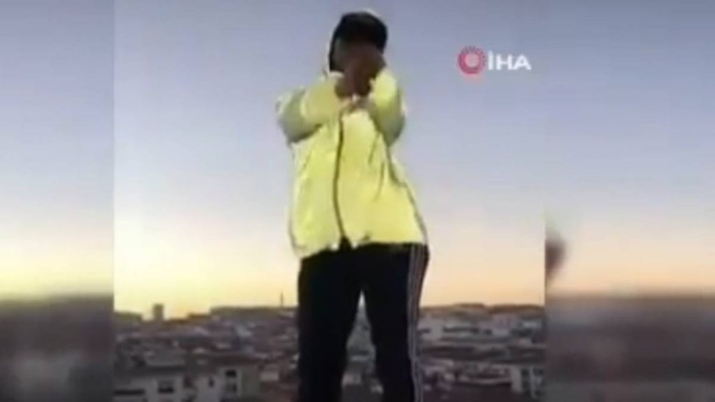 Tiktoker Muere Al Caer