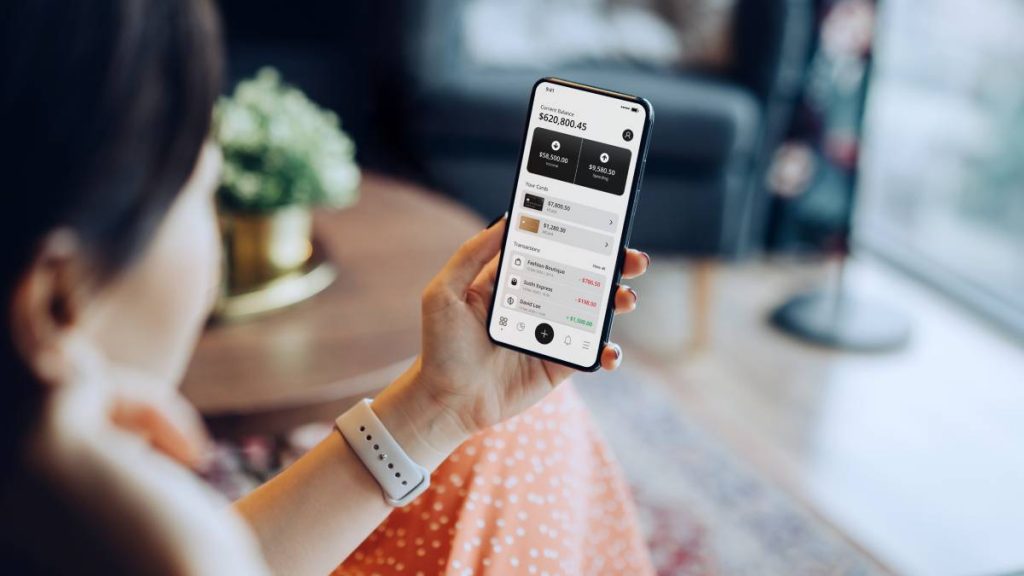 Iphone lanzó sus novedades: los smartphone se robaron la película