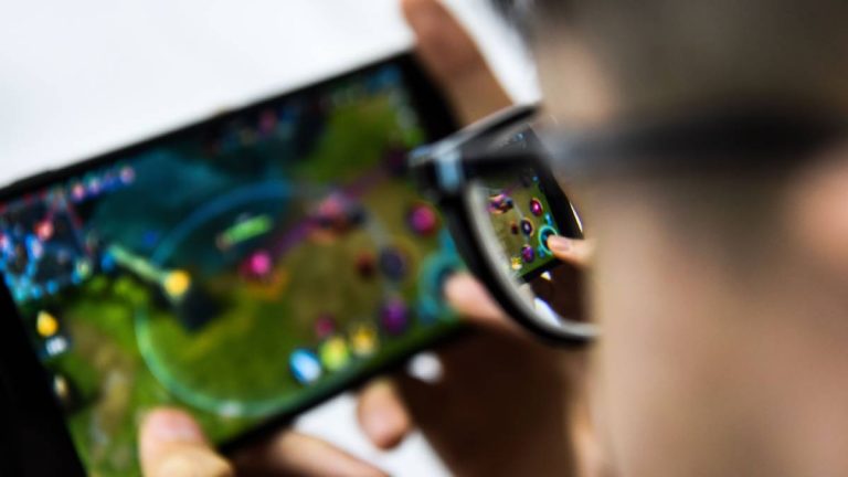 China anuncia que los menores solo podrán jugar videojuegos 3 horas a la semana