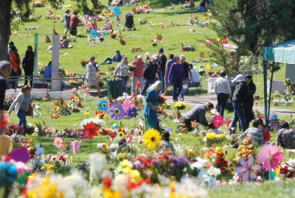 Fin de semana largo: ¿Cómo funcionarán los cementerios?