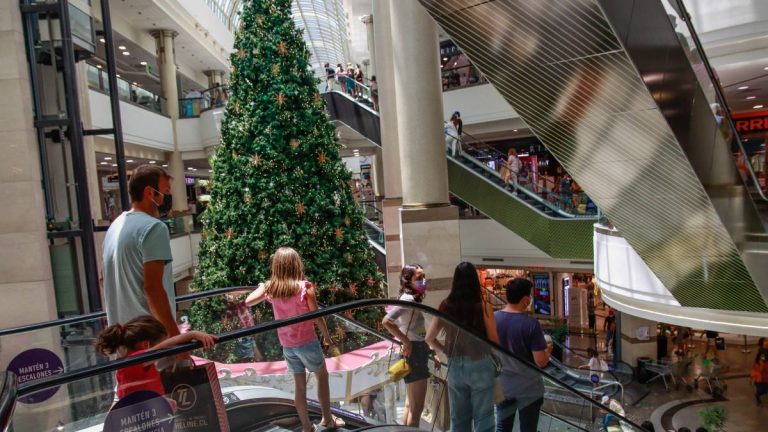 Comercio en Navidad: funcionamiento y horario de supermercados