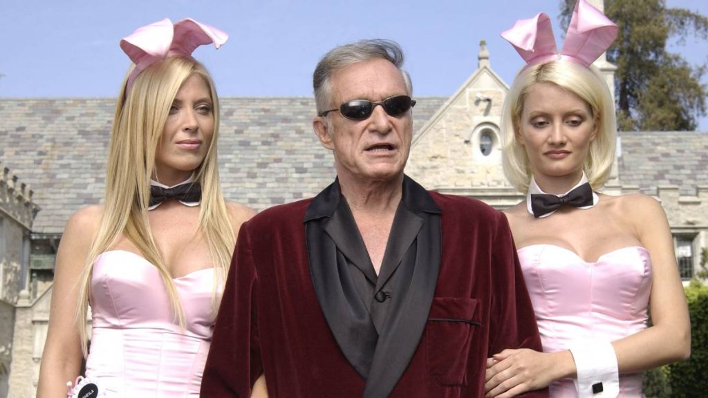 Holly Madison Hugh Hefner 2 (1)