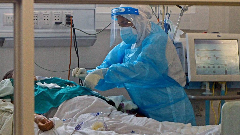 Sigue el alza: Minsal reportó 26.727 casos nuevos de Covid-19