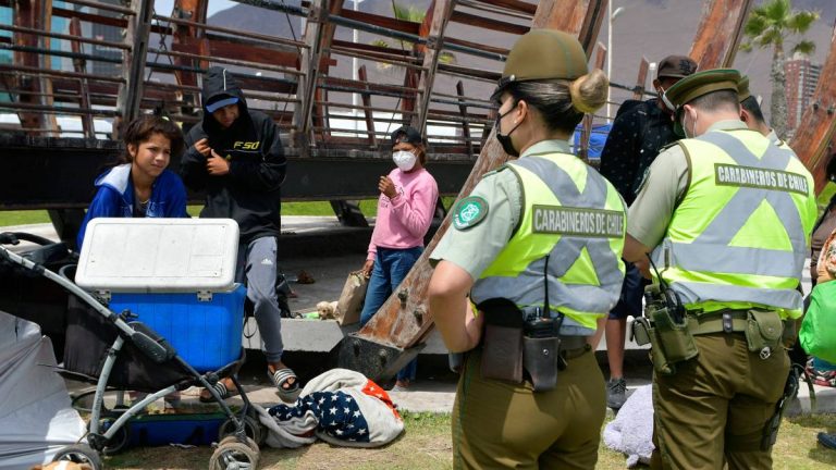 Iquique paraliza actividades como protesta por crisis migratoria