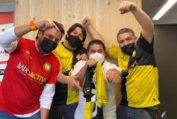 Camiseta Radio Activa