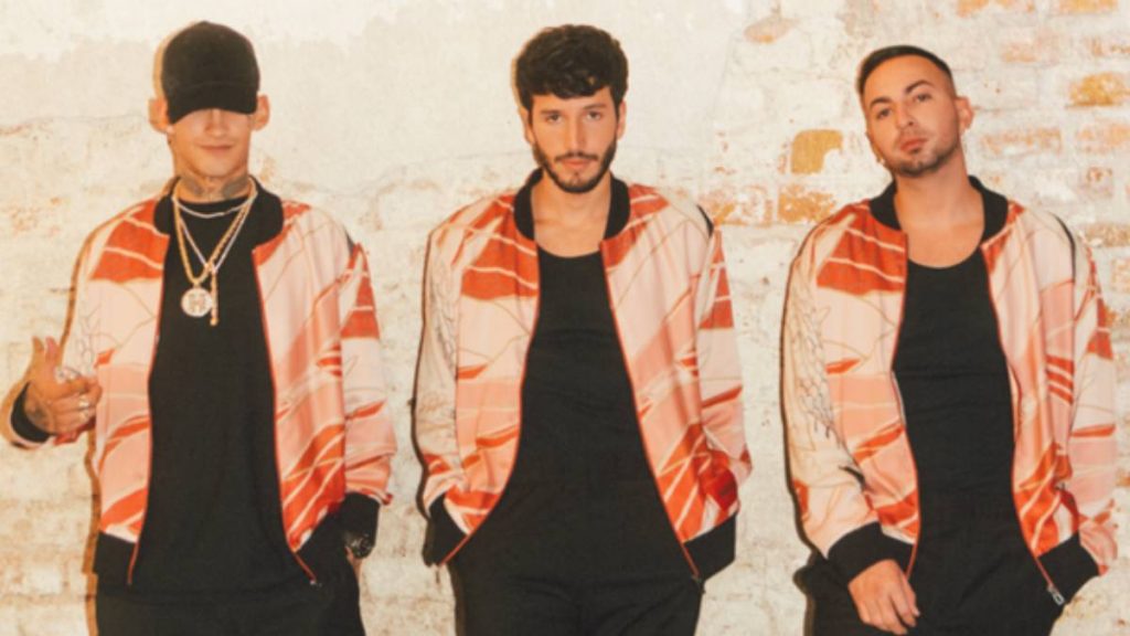 Sebastián Yatra (2)