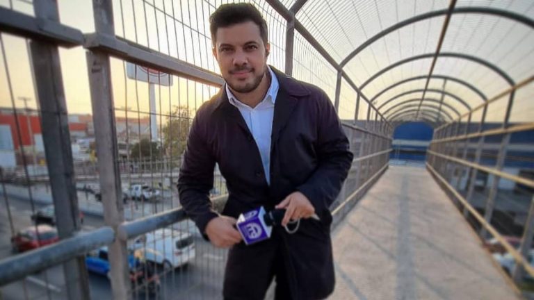 Mucho Gusto Simón Oliveros (1)