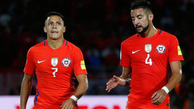 ¿Ya era? 11 jugadores de La Roja están en riesgo de perderse el duelo con Brasil