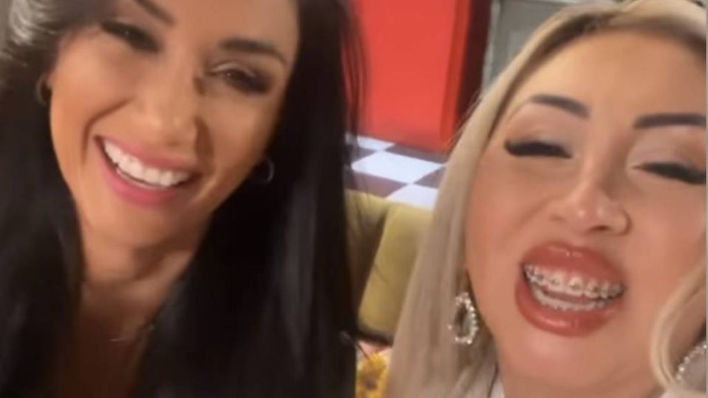 Naya Fácil Rodrigo Sepúlveda Pamela Díaz