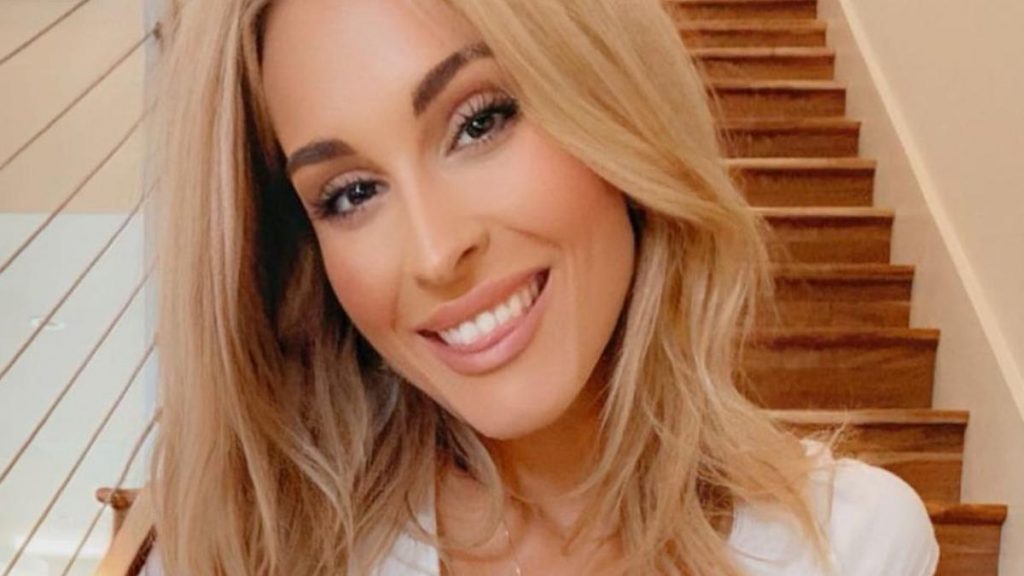 Chiquilla vende pulgares