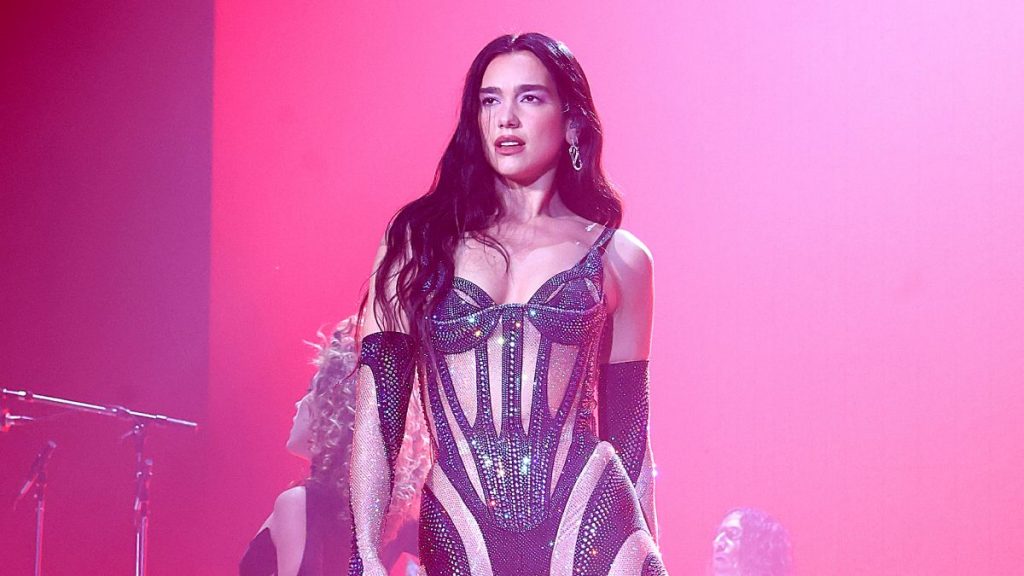 Dua Lipa (1)