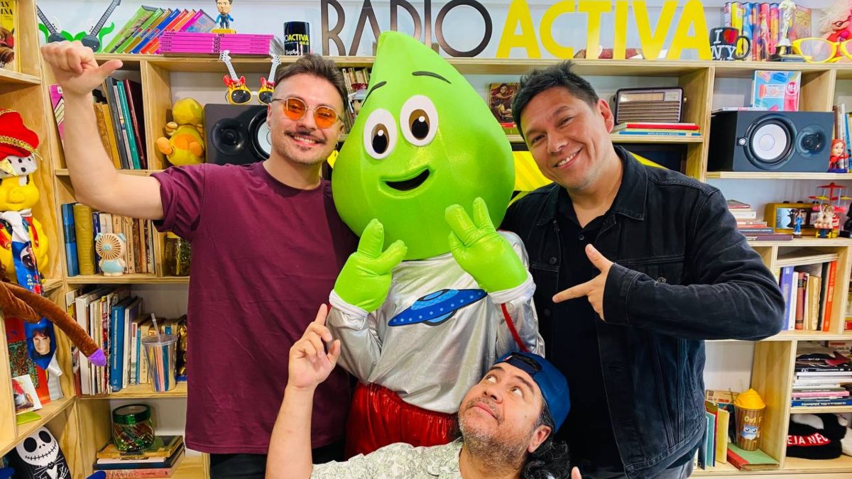 Pitiklin y la sra. Williams inauguran el nuevo estudio de Radio Activa — RadioActiva 92.5