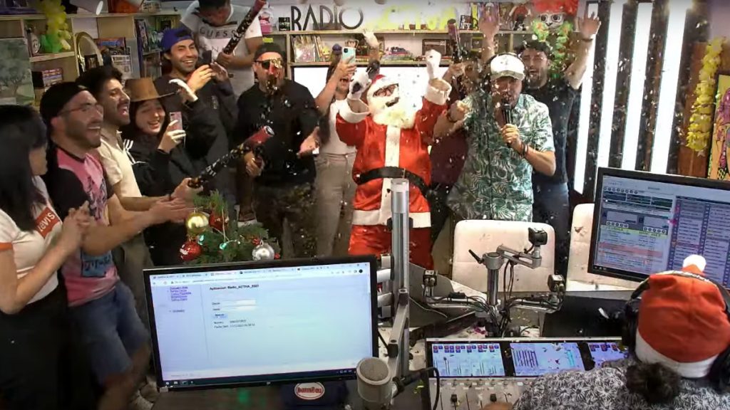 Captura Radio Activa