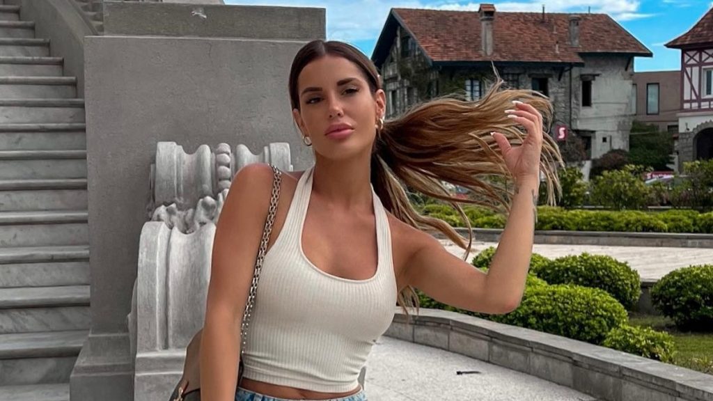 Gala Caldirola Portada