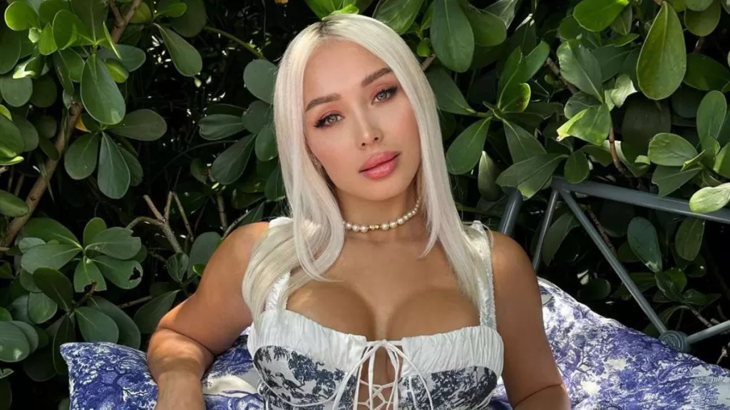 Daniella Chávez (5)