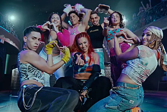 Karen Paola Viva La Noche