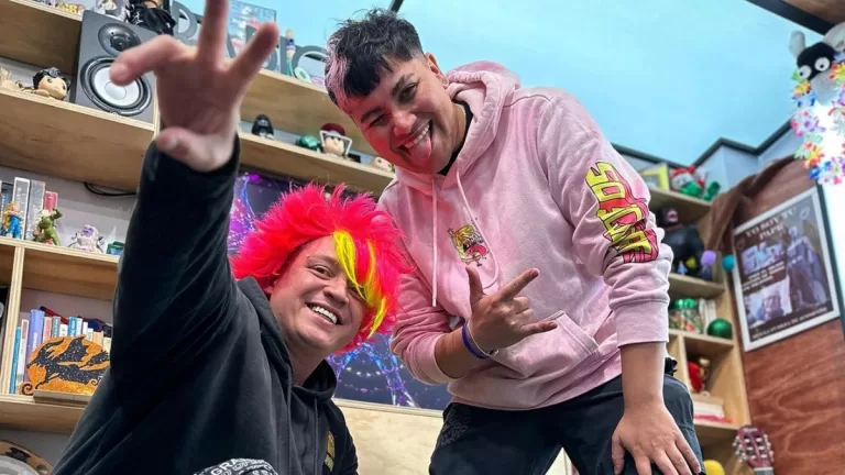 Audio Hot Vamo A Calmarno