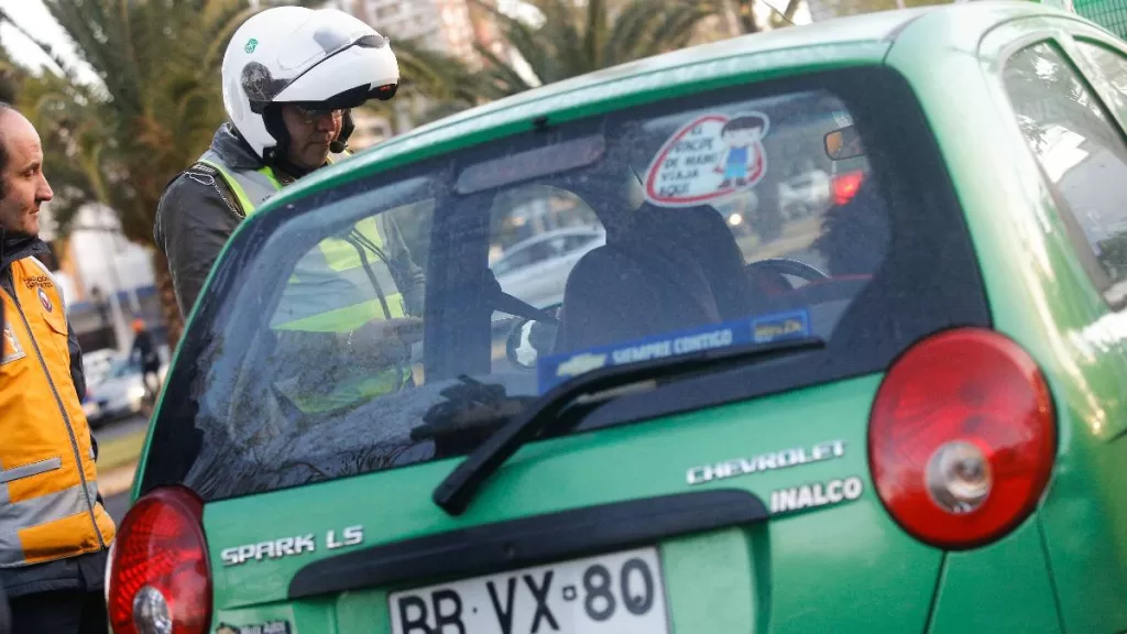 Restricción Vehicular (6)