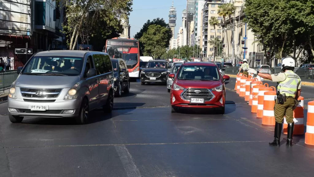 Corte De Calle En La Región Metropolitana