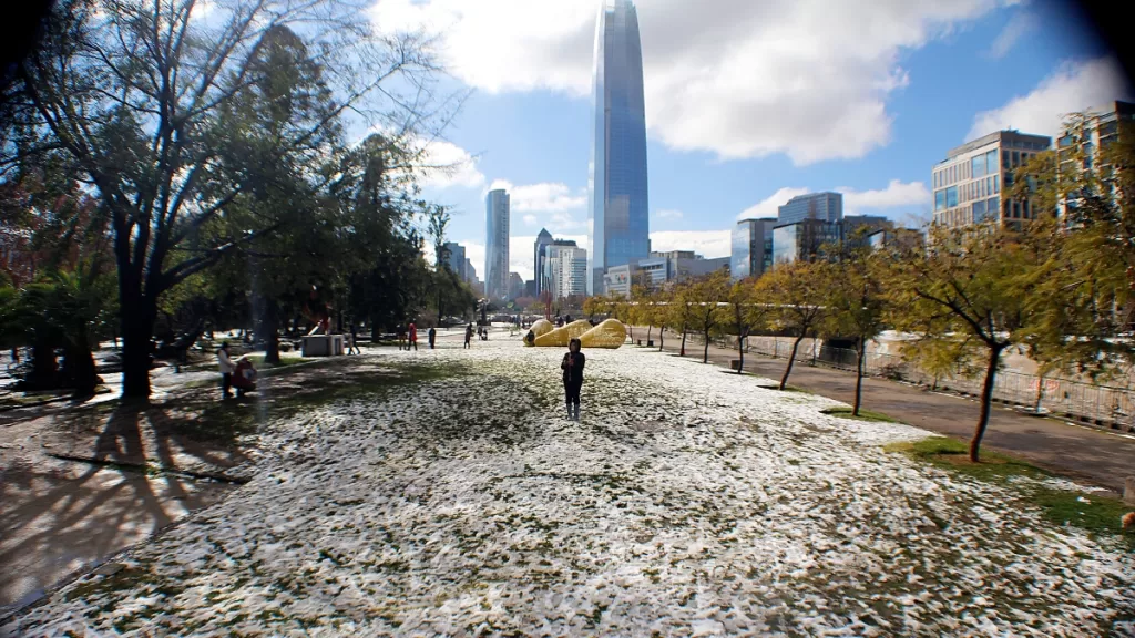 Nieve En Santiago Radioactiva