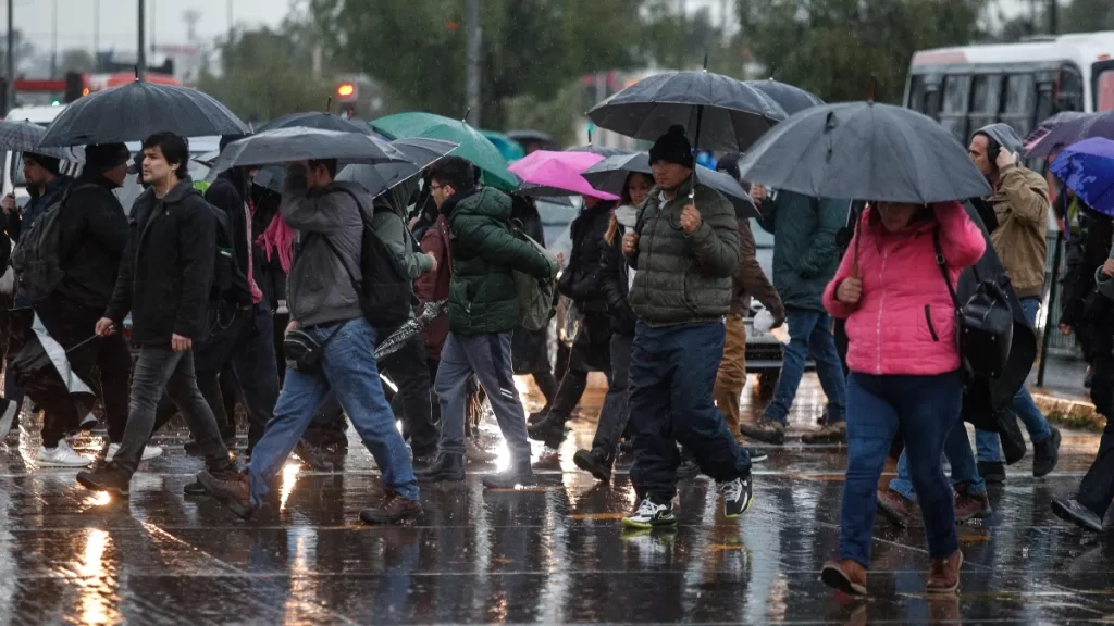 Lluvia En Santiago, Pronóstico De Tvn