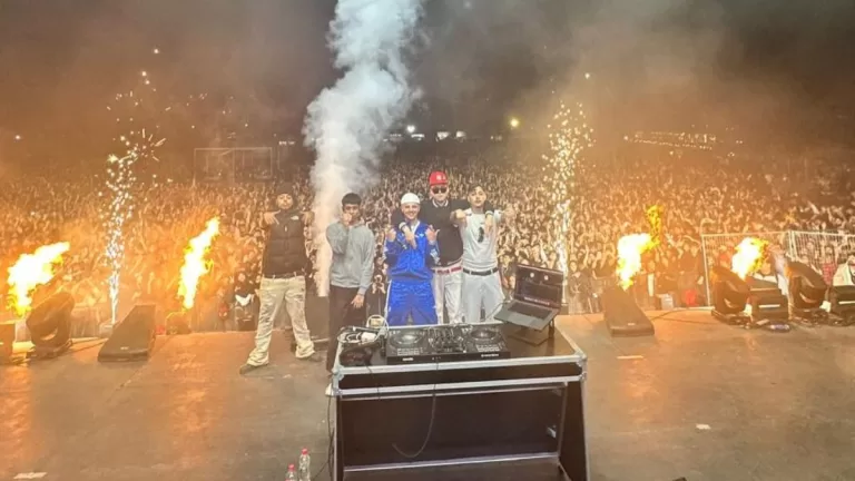 Bouncy Boys Band (1)