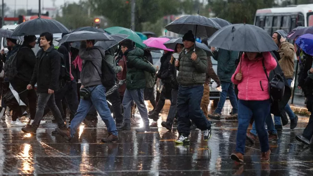 Lluvia En La Región Metropolitana (2)