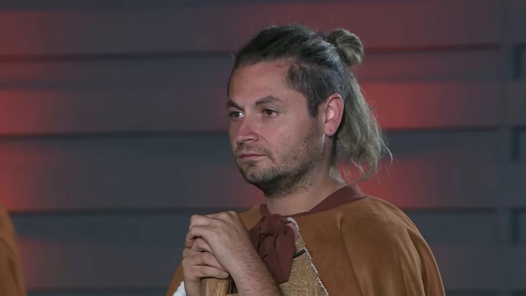 Mundos Opuestos (24)