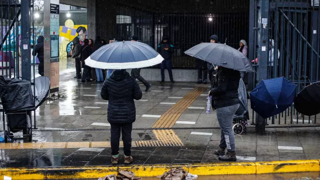 Lluvia En La Región Metropolitana (3)