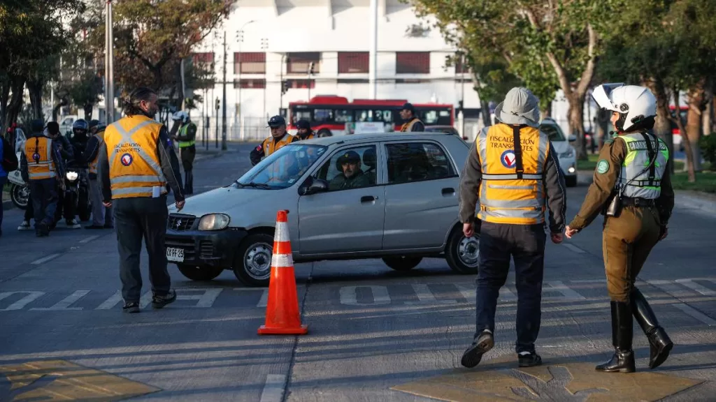 Restricción Vehicular (38)