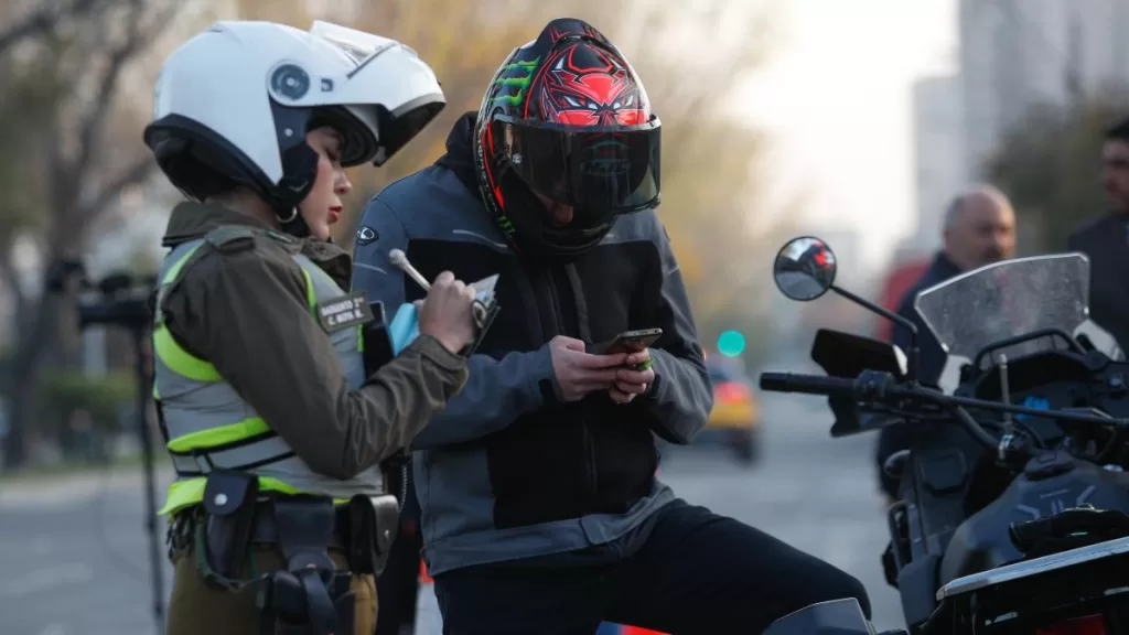 Restricción Vehicular (4)