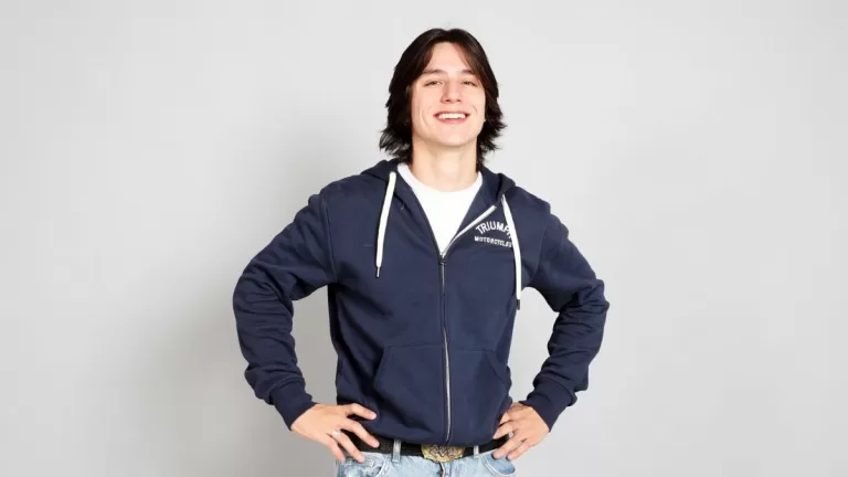 Alan Mundos Opuestos