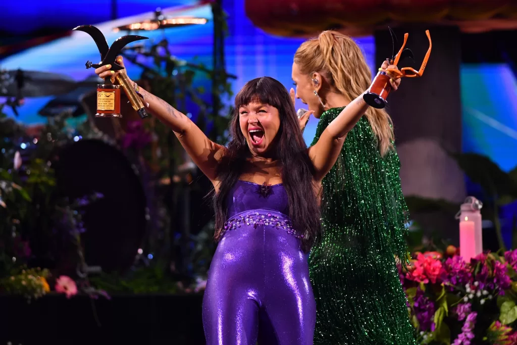 Bomba Estéreo Gana Las Dos Gaviotas De Viña 2026