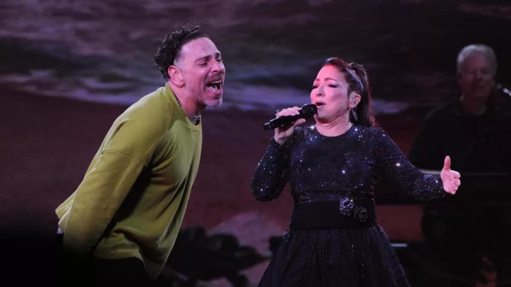 José Antonio Neme Durante El Show De Gloria Estefan