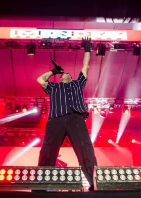 Cantante Vuelve Con Su Ex Pareja