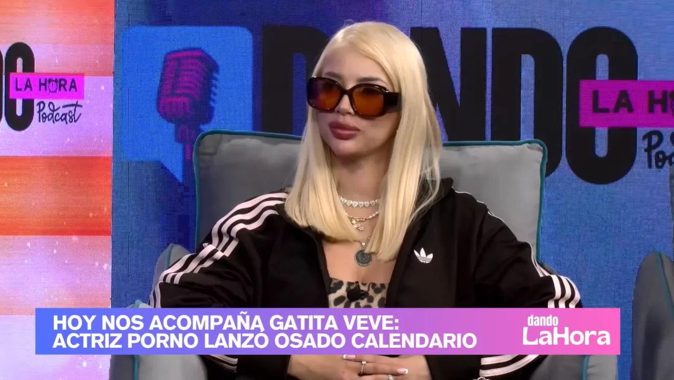 Gatita Veve en Dando La Hora