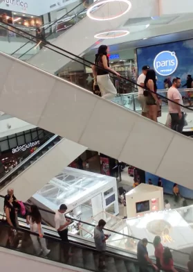 El Comercio En Semana Santa