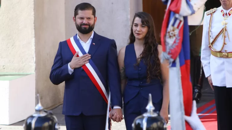 El Emotivo Gesto De Gabriel Boric En La Moneda