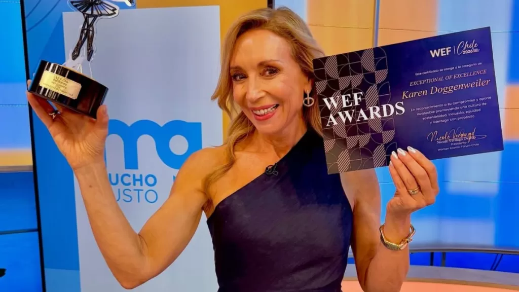 Karen Doggenweiler Recibe Galardonado Premio