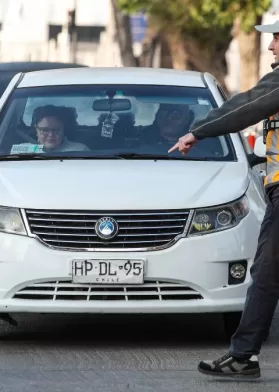 Restricción Vehicular (8)