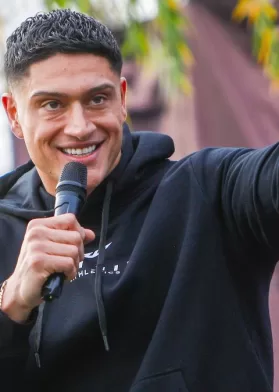 Sammis Reyes Vetado De Bizarro